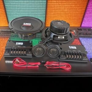 היכנסו לעולם הצליל: מערכת רמקולים משולבת בעוצמה של 800W