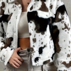 جاكيت الأناقة العصرية: نقشة البقر بلمسة فاخرة!