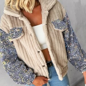 חום וסטייל שאין שני להם: ז'קט פרווה מלאכותית יוקרתי עם נגיעת פייטים נוצצת