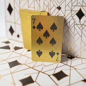 דרקון הזהב המלכותי: משחק הקלפים היוקרתי להנאה שאין כמותה בכל חגיגה!