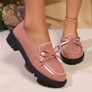 Dazzle with a Luxurious Touch: Shiny Pink Loafers with an Elegant Bow and Exceptional Comfort!