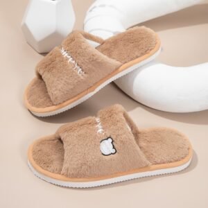 راحة لا مثيل لها: شبشب منزلي مطرز لأناقتك على مدار العام!