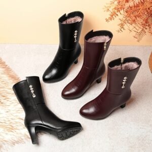 הבריקי החורף: מגף אלגנטי וחמים עם נגיעת אבני קריסטל יוקרתית!