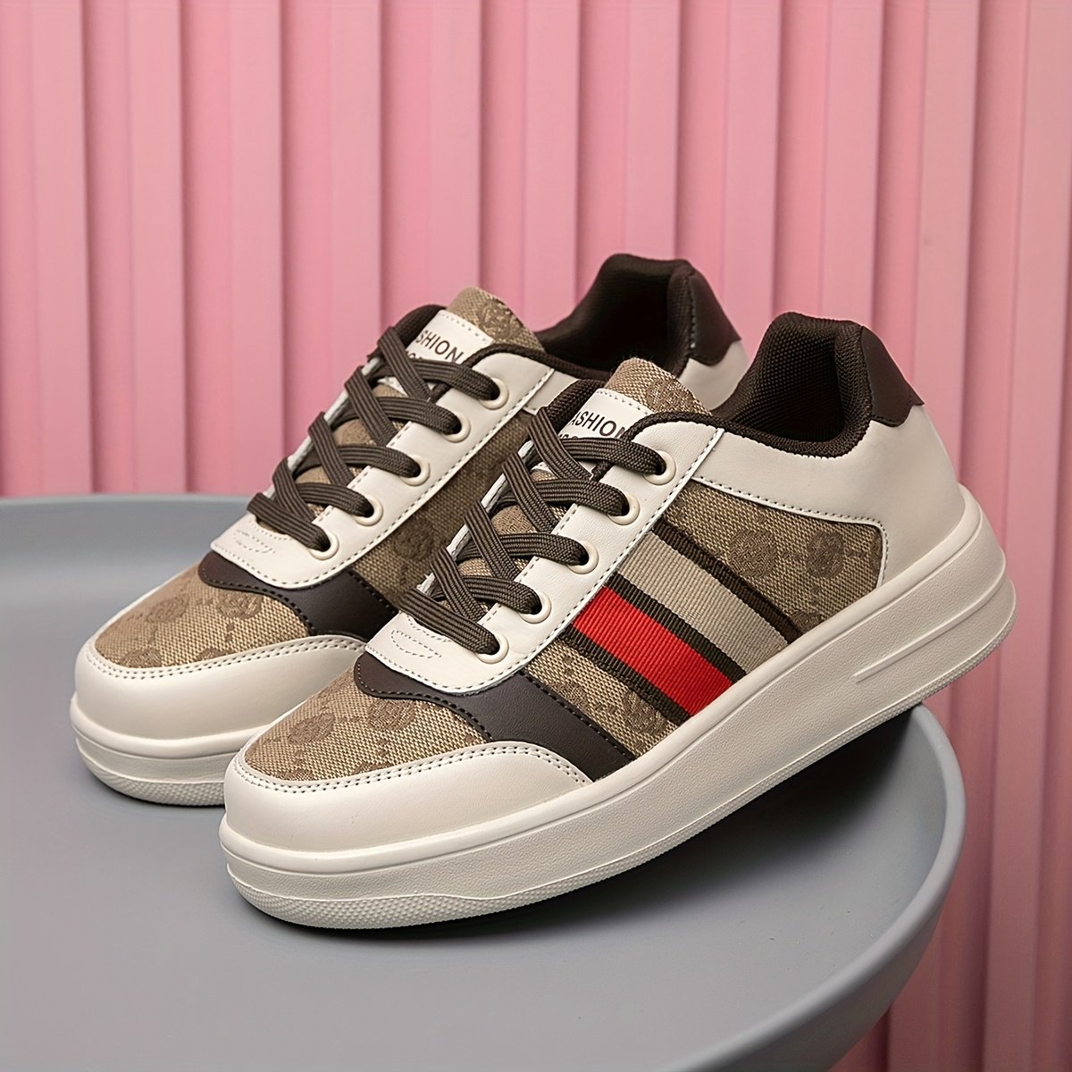 צאו לדרך בסטייל ונוחות: נעל סקייט מודרנית לכל הרפתקה! – תמונה 9