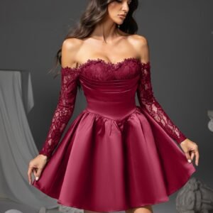 جاذبية لا تُقاوم: فستان السهرة القصير بالدانتيل والكتف المكشوف