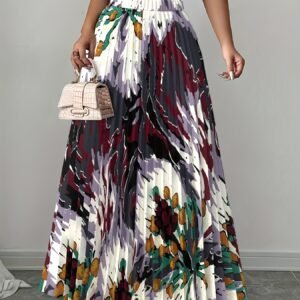 تنورة البليسيه الأنيقة: أناقة متجددة لكل قوام