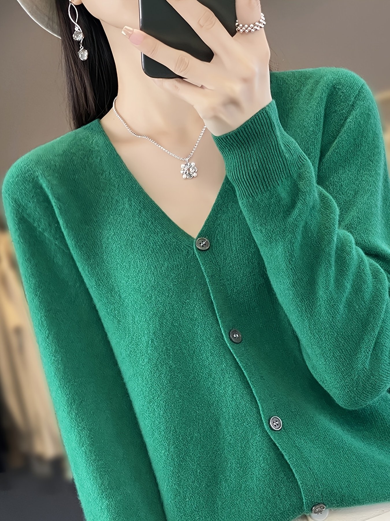 كارديغان الصوف الفاخر: دفء وأناقة لا تضاهى - الصورة 6