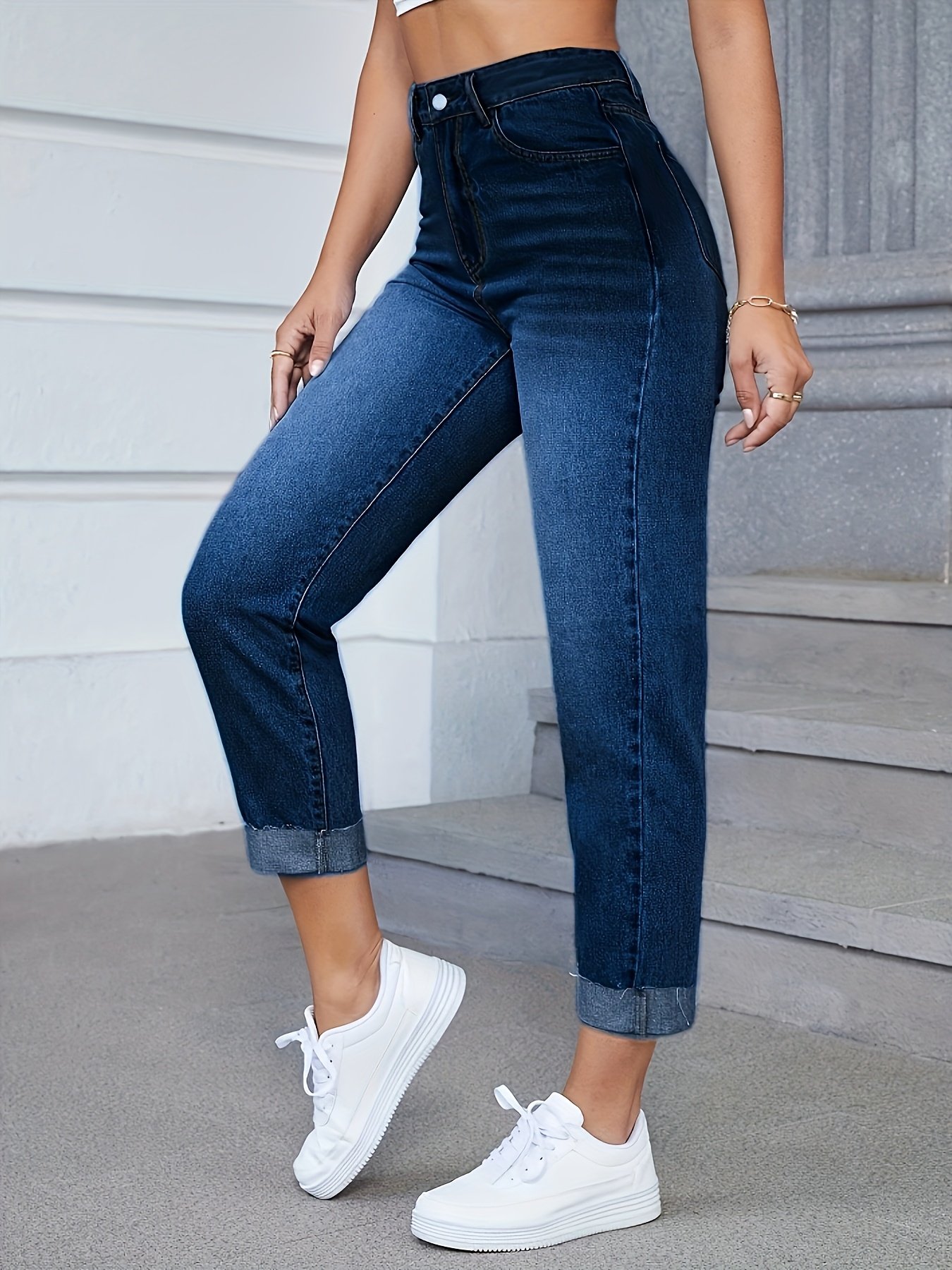 אלגנטיות הדנים הכהה: נוחות עכשווית ומראה מתחדש