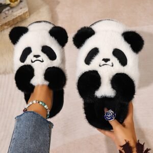 نعال الباندا الشتوية: رفاهية دافئة لقدميكِ!