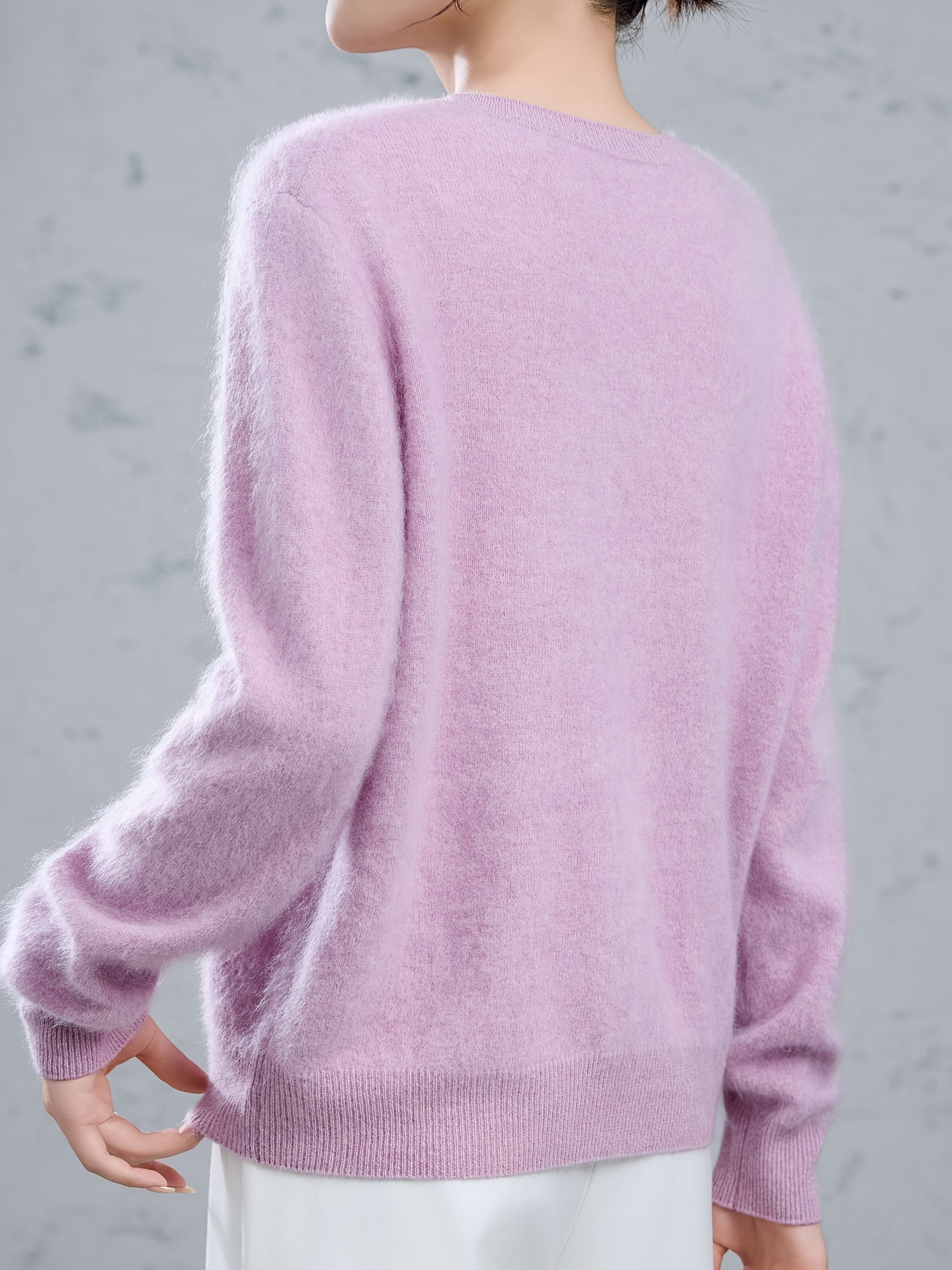 The Luxurious Cloud Sweater: Unparalleled Warmth and Elegance for Winter. - Image 3