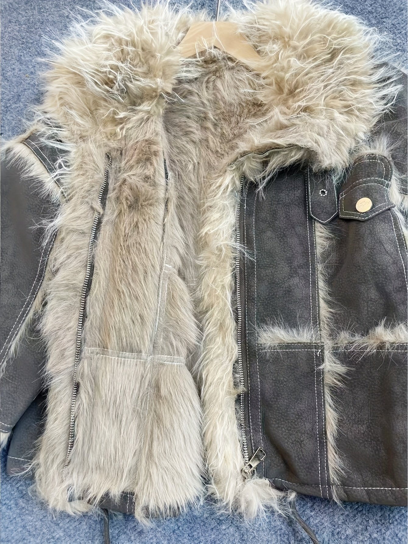 جاكيت الفرو الصناعي الفاخر: أناقة 2025 ودفء لا يُقاوم! - الصورة 9