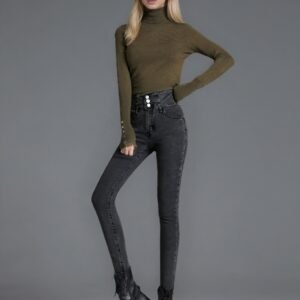 جينز الخصر العالي الضيق: أناقة لا تعرف حدودًا!