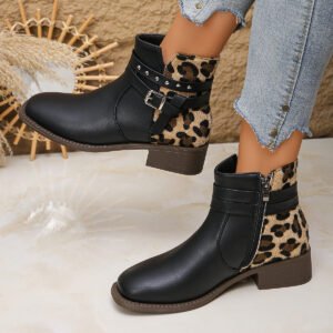 حذاء الكاحل العصري: أناقة، راحة، وتنوع لا مثيل له!