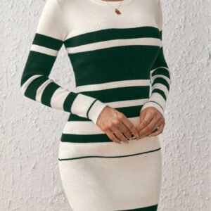 فستان السويتر المخطط: أناقة دافئة لموسمك الجديد