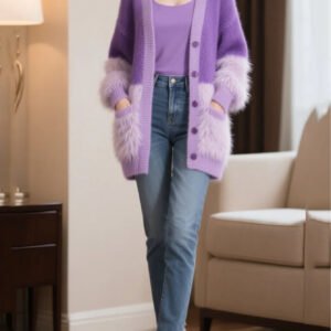 أناقة الشتاء الفاخرة: بلوزة متألقة لكل مناسباتك