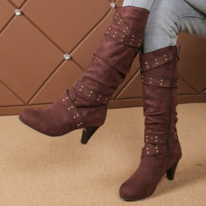 بوت الكعب العالي: لمسة فخامة ترفع إطلالتكِ!