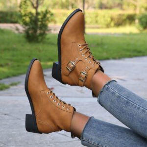 מגפון קרסול אלגנטי: מגע יוקרתי מחודד ועקב עבה למראה בלתי נשכח!