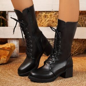 بوت نصف الساق بالكعب العريض: أناقة وثبات لكل خطوة!