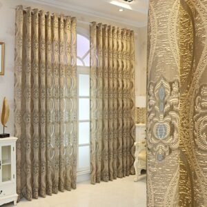 נגיעת וינטג' יוקרתית: וילונות ז'קרד אירופאיים בהאפלה מלאה