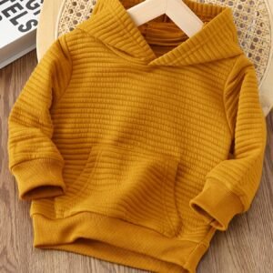 חום, אלגנטיות וחופש לילדך: קפוצ'ון עונות המעבר המושלם!