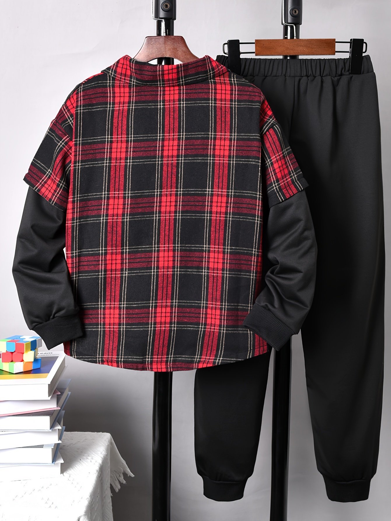 Boys' Modern Elegance Set: Ready for Adventure! - Image 4