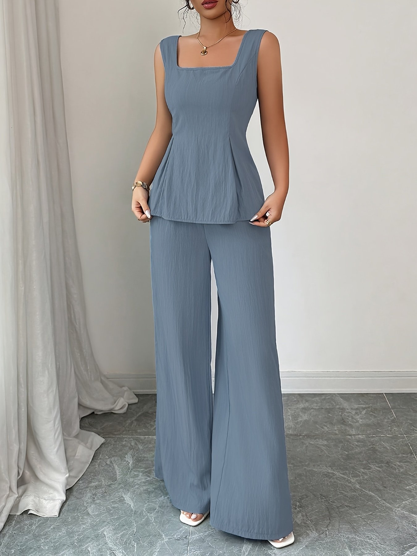 Ultimate Elegance & Comfort: The Square Neck Blouse for Every Occasion! - Image 2