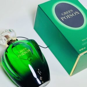 لمسة الأنوثة الخالدة: عطر الزهور الساحر يدوم طويلاً