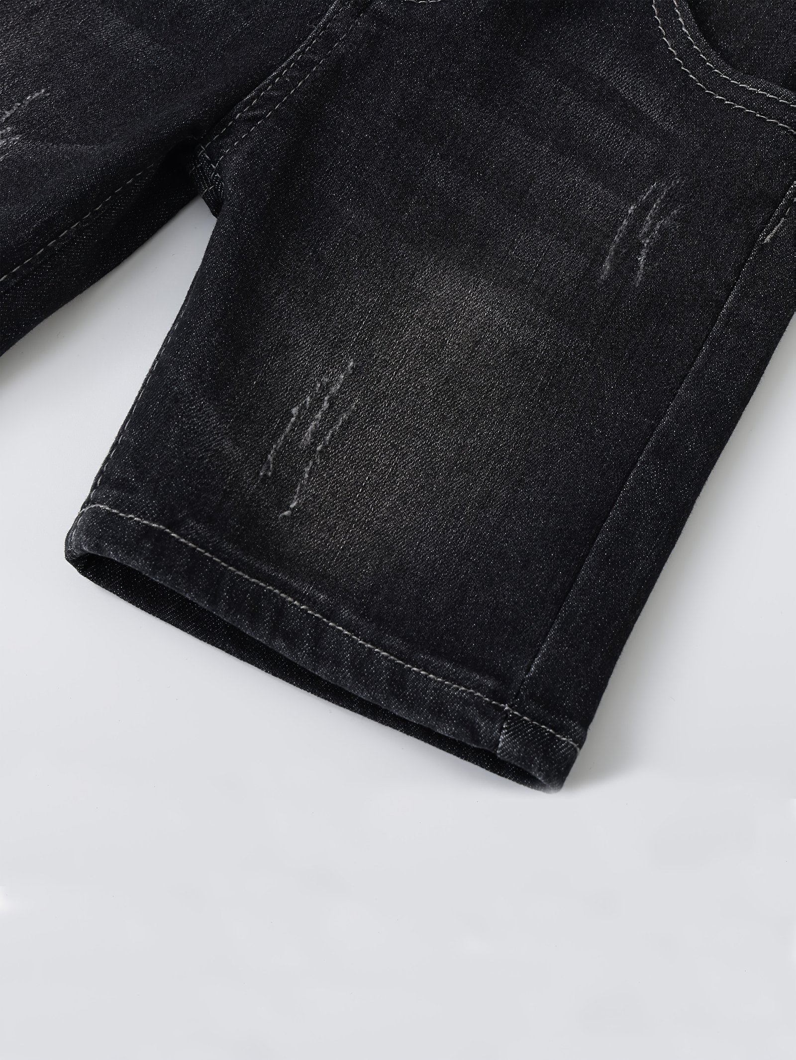 שורט ג'ינס שחור לבנים: נוחות, סטייל וכיף ללא גבולות! – תמונה 10