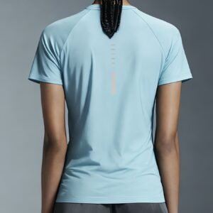 قميص الأداء الرياضي النسائي: انطلقي بأناقة وراحة لا مثيل لها!