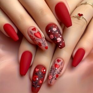 أظافر الحب الأبدي: أناقة حمراء مات لعيد الحب!