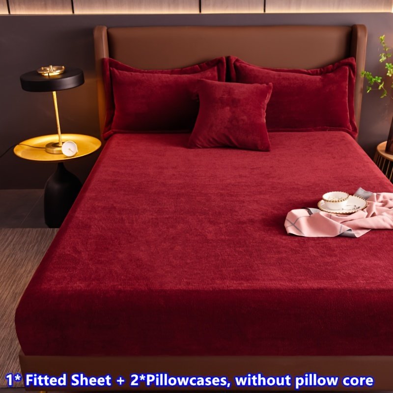 נוחות מלכותית בצבע בורגונדי: סט מצעי קטיפת חלב משולש יוקרתי! – תמונה 14