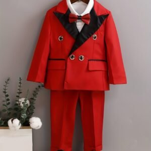 أناقة الصغير المتكاملة: البدلة البريطانية الفاخرة