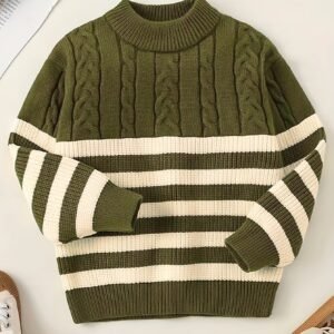 دفء وأناقة لا تضاهى لصغيرك هذا الشتاء: كنزة الصغار المخططة!