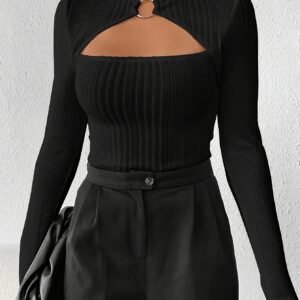 تيشيرت القصة المبتكرة: لمسة جاذبية تسرق الأضواء!