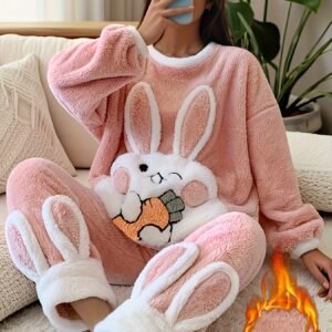 פיג'מת ארנב וגזר: המפלט החמים שלך לחורף הזה!