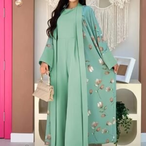 אלגנטיות ירוק מנטה: סט עבאיה וג'אמפסוט למראה מהפנט