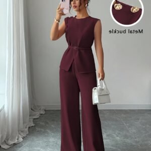 أناقة بلا حدود: طقم الفيست والبنطال العصري بلون موحد