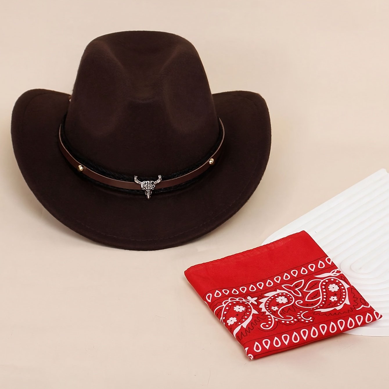 הרפתקאות הקאובוי הקטן: כובע וצעיף לכל גיבור! – תמונה 6