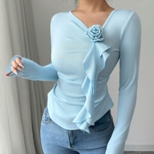 تألقي بلمسة فريدة: تيشيرت الزهور ثلاثية الأبعاد لمواسم الجمال