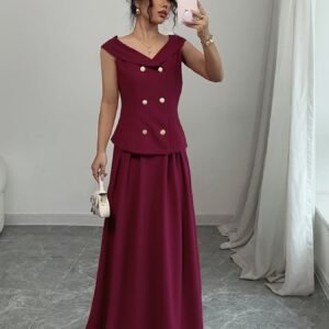 أناقة بلا حدود: طقم بلوزة وتنورة بقصة V ساحرة