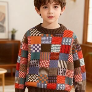 أناقة الدفء لصغارك: بلوفر الكاروهات الشتوي المريح