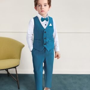 إطلالة الأمير الصغير: بدلة الربيع والصيف الرسمية لأناقة لا تُنسى!