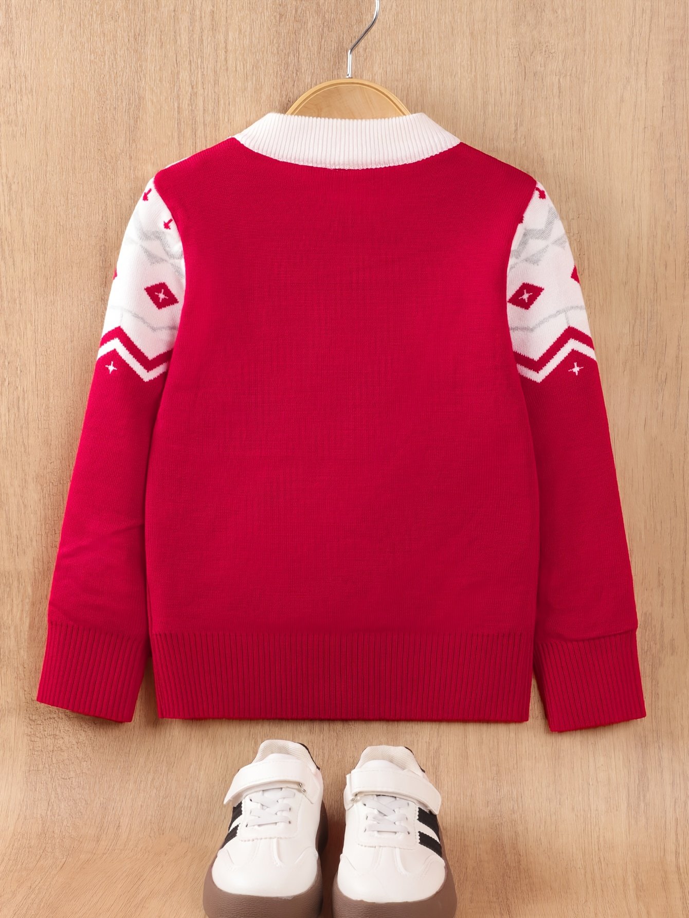 Boys' Winter Jumper: The Ideal Warmth for Cold-Weather Adventures! - Image 6