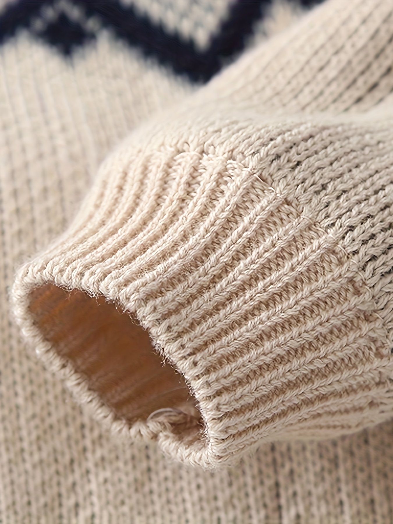 חמימות החגים והרפתקאות החורף: סוודר הילדים הייחודי! – תמונה 9