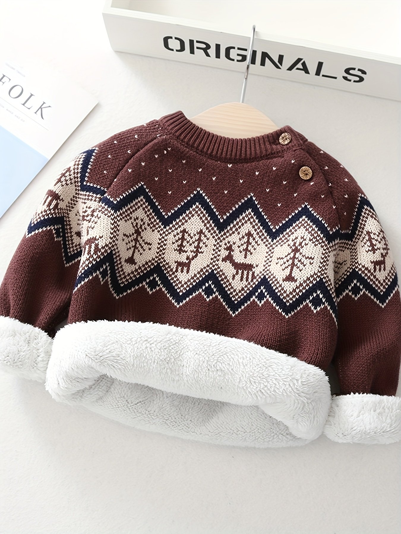 חמימות החגים והרפתקאות החורף: סוודר הילדים הייחודי!