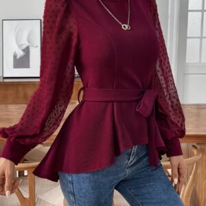 قميص الأناقة العصرية: رفيقكِ لكل المواسم