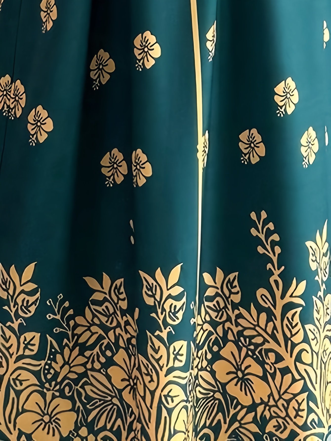 שמלת הפרחים הארוכה והאלגנטית: זוהר שאין כמותו – תמונה 7