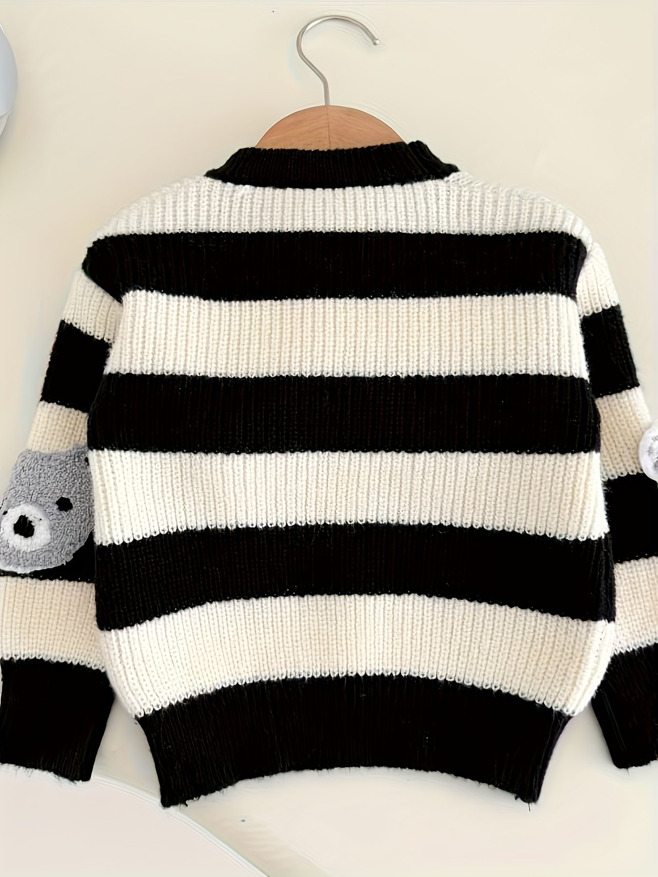 סוודר חג מולד קסום: חום ושמחה לקטנטנים! – תמונה 3