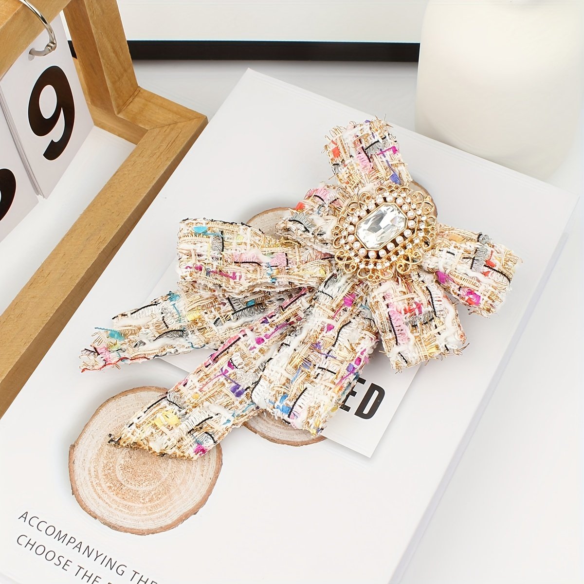 קשירת אלגנטיות קסומה: נגיעה יוקרתית למראה היומיומי והמיוחד שלך – תמונה 2