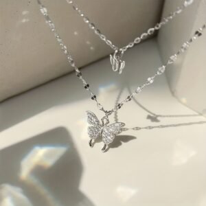 Dazzling Y2K Glam: Sparkling Double Butterfly Necklace!